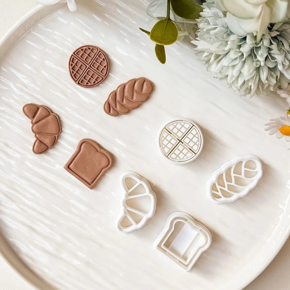 Bread-Shaped Cookie Cutters — Set of 4