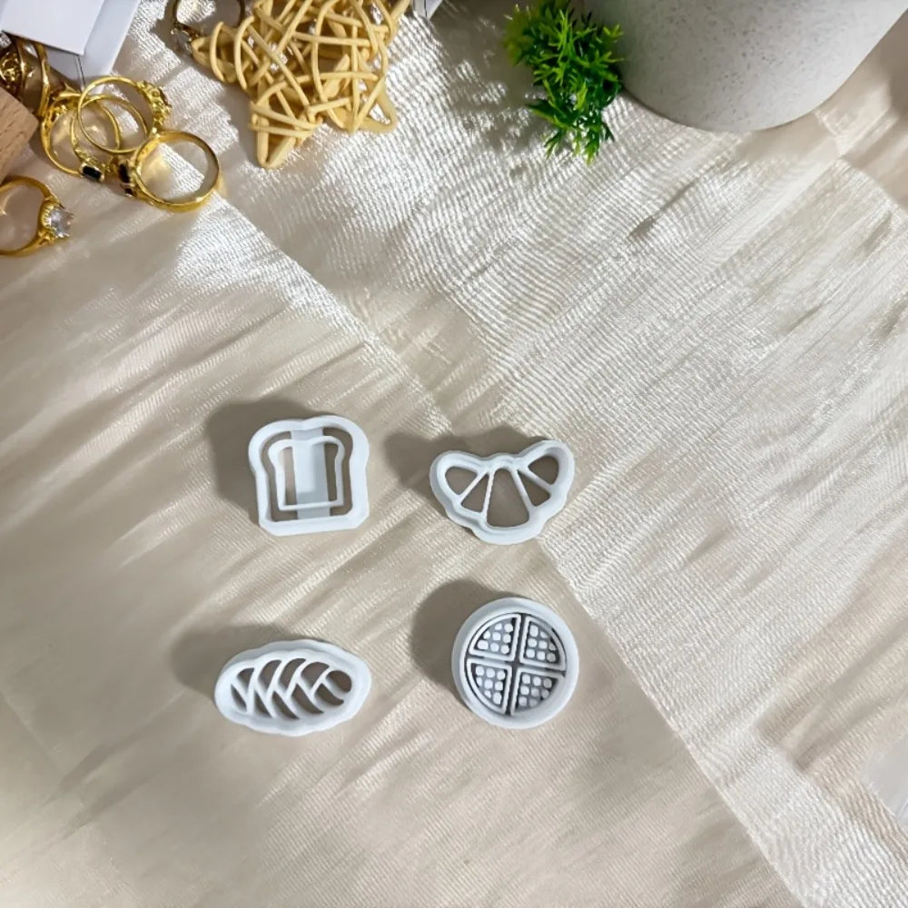 Bread-Shaped Cookie Cutters — Set of 4