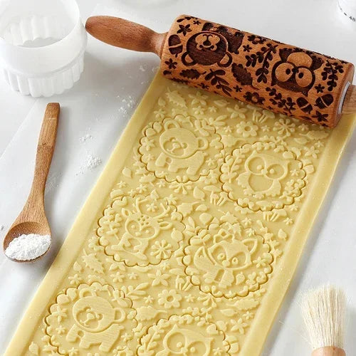 Pinecone & Evergreen Embossing Rolling Pin