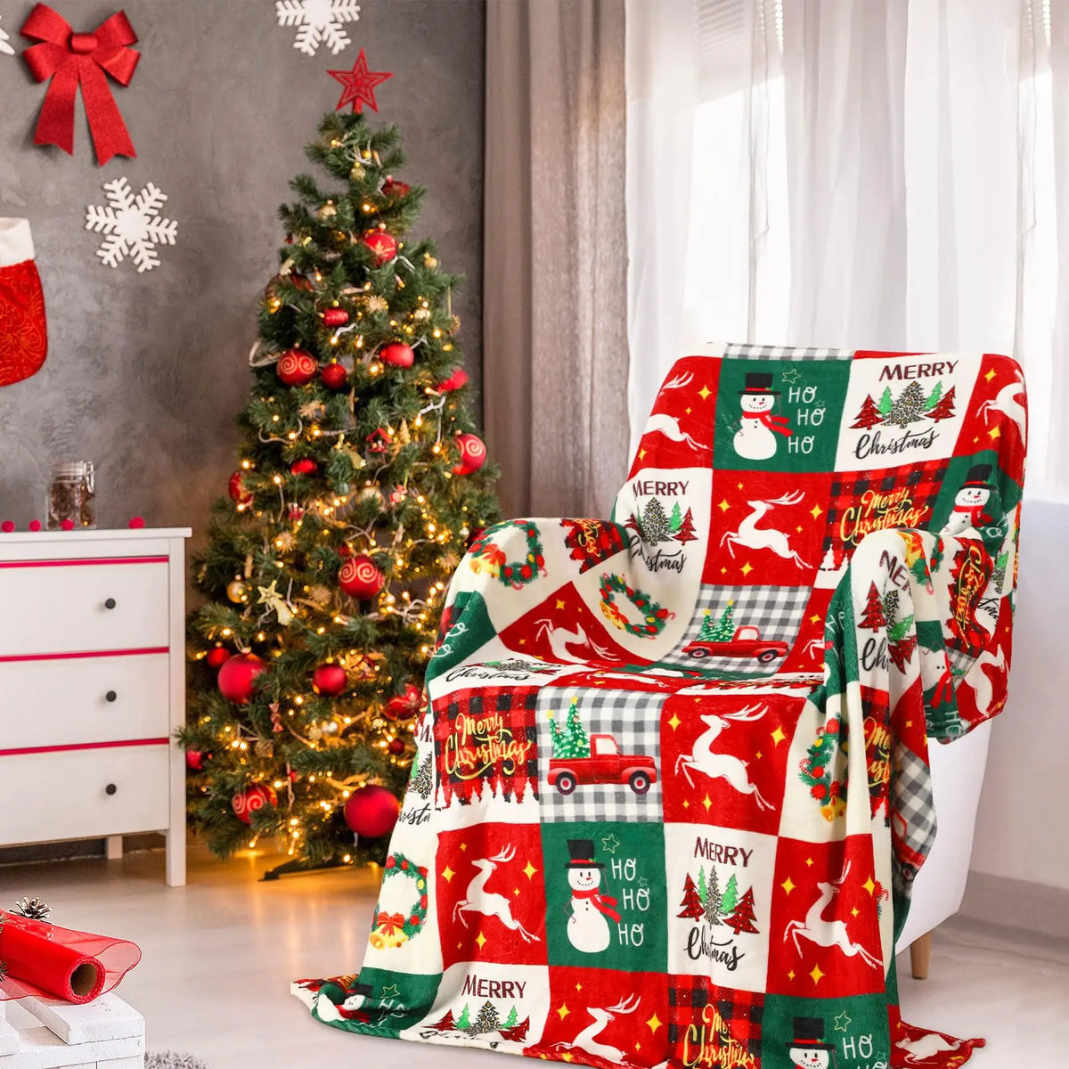 Christmas Patchwork Print Throw Blanket