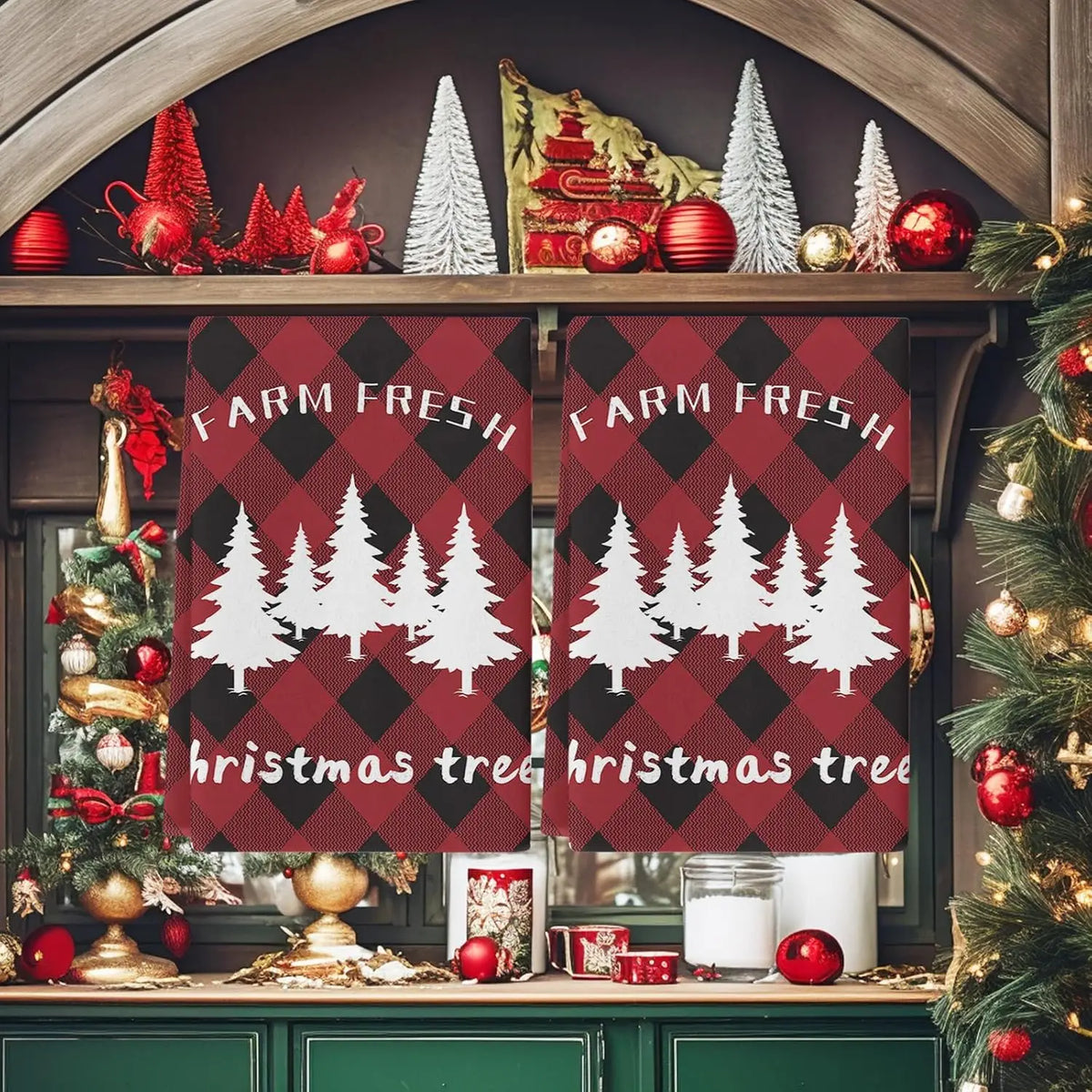Red & Black Plaid Christmas Tree Towels — Set of 2