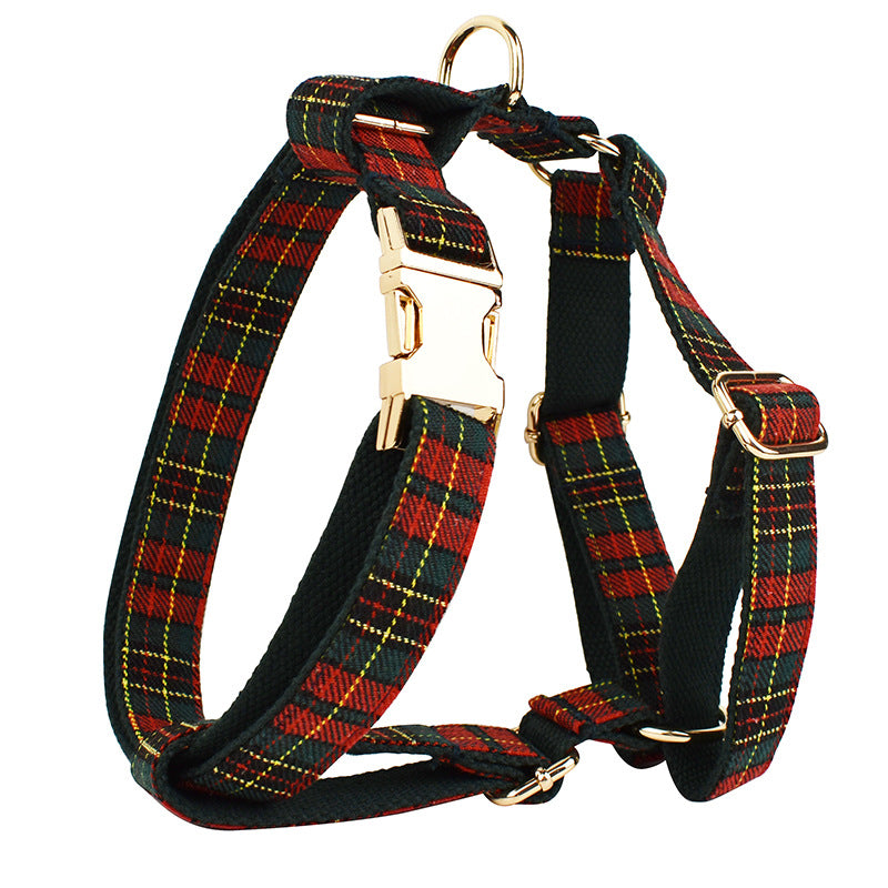 Plaid Christmas Pet Collar with Green Background & Leash