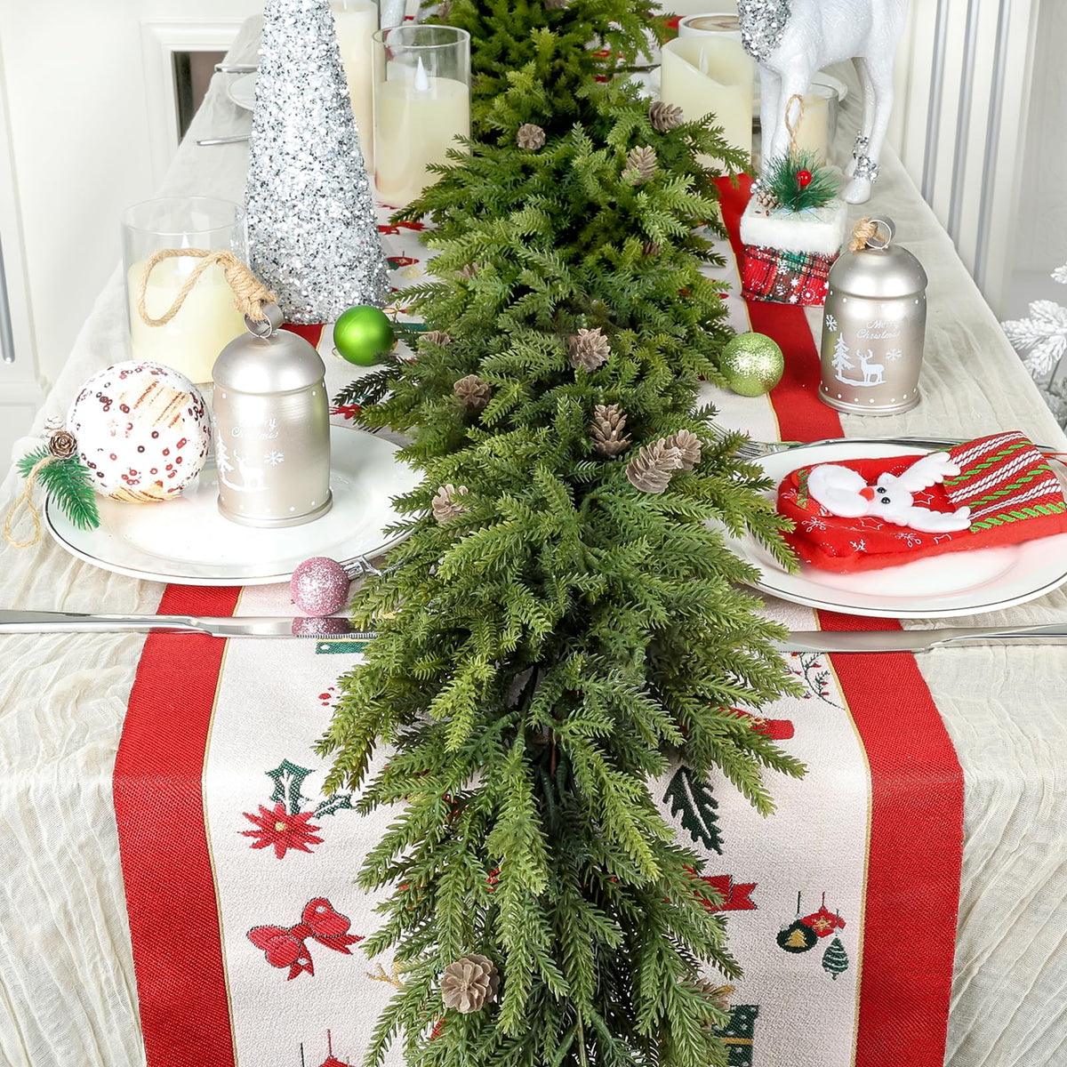 6-Foot Cedar & Pine Cone Christmas Garland