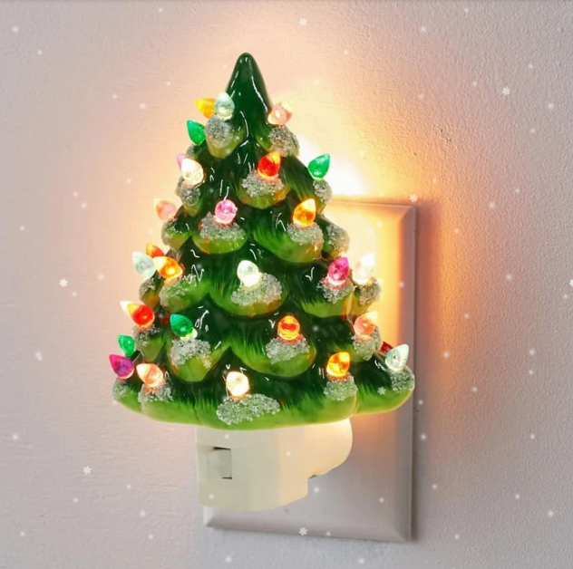 Christmas Tree Dim Light
